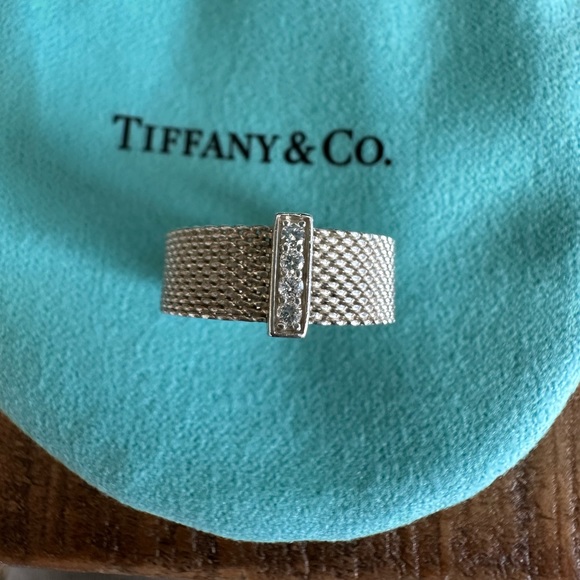 Tiffany & Co. Mesh Ring with 4 Diamonds Size 6 - Picture 2 of 7